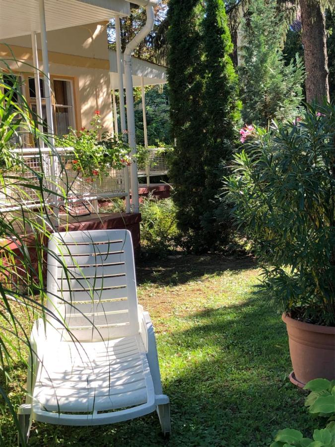 Pensjonat Szem-s Vendeghaz Balatonszárszó