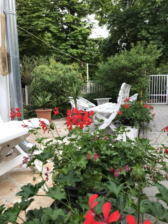 Szem-s Vendeghaz Guest house