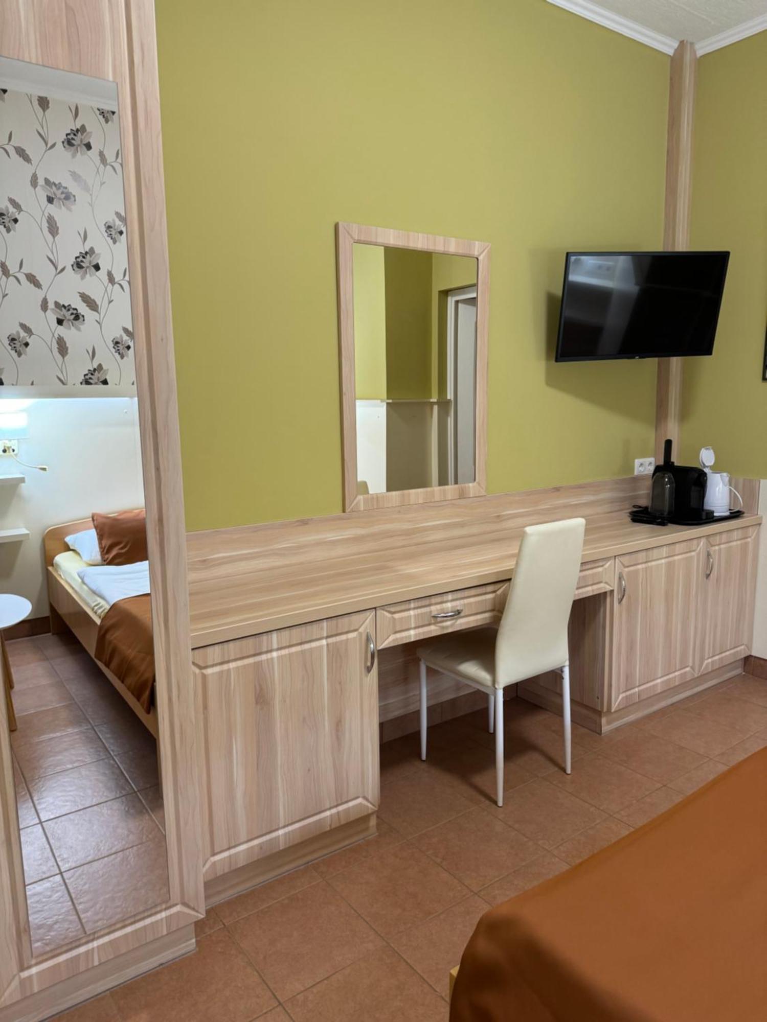 Szem-s Vendeghaz Guest house *